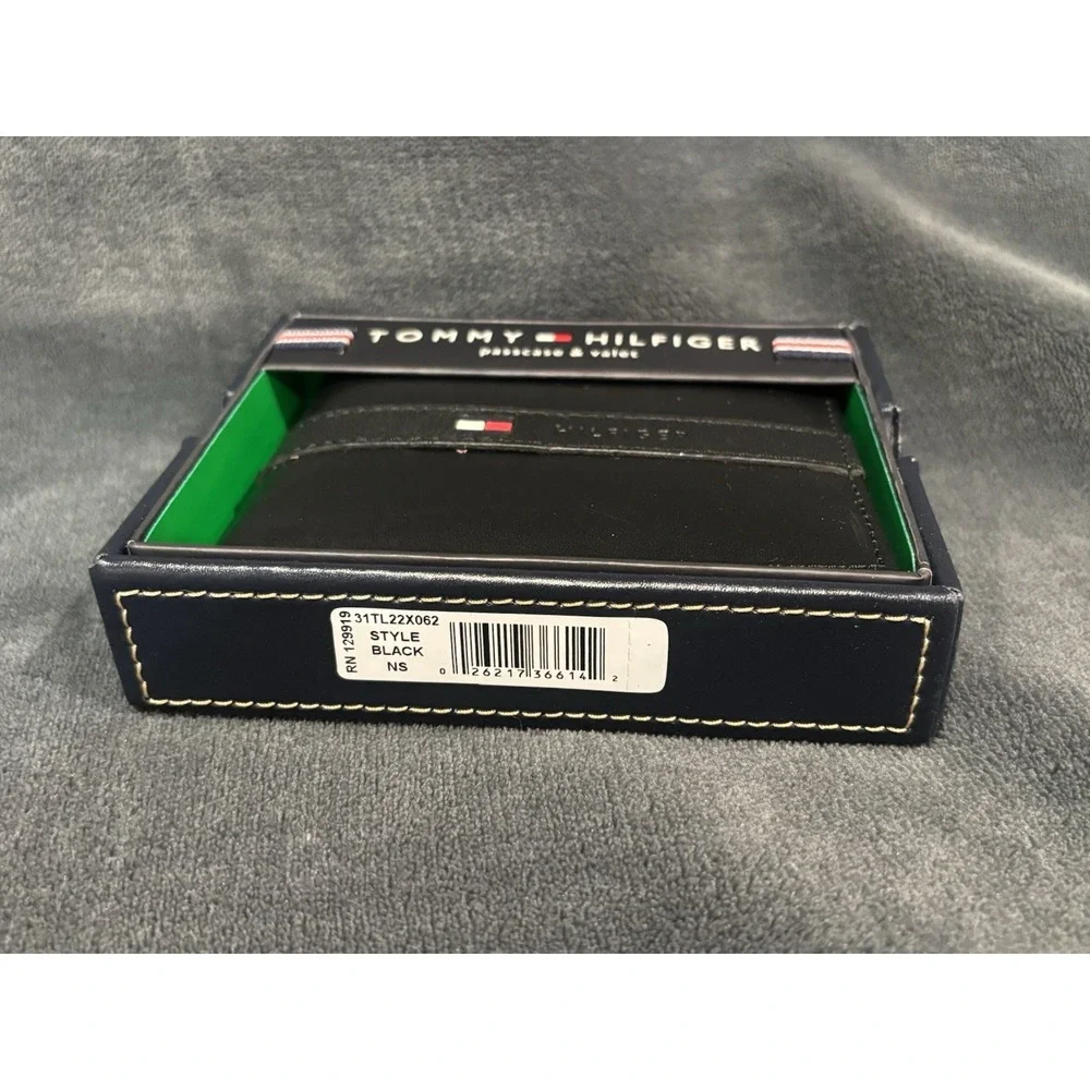 Tommy Hilfiger Men's Premium Leather Credit Card ID Wallet Billfold 31TL22X062